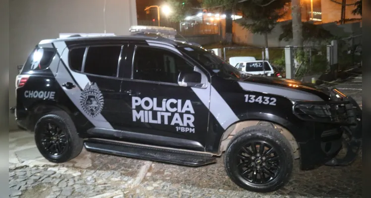 Homem foge da PM, tem arma apreendida e vai preso no 'Boa Vista'