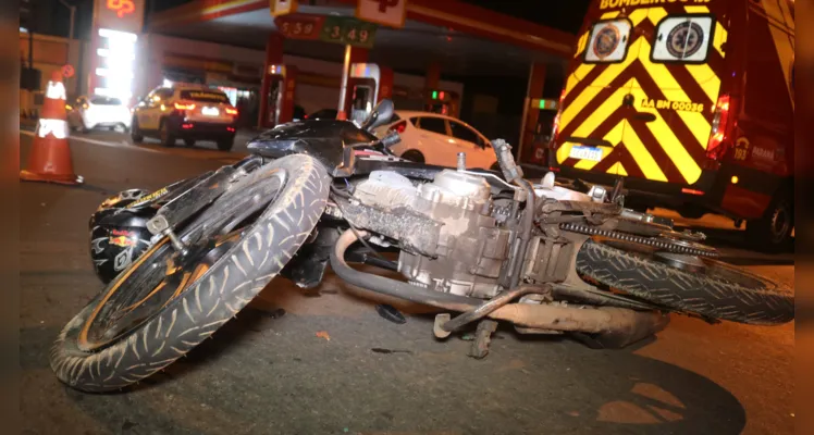 Motociclista fica ferido em acidente no Centro de Ponta Grossa |