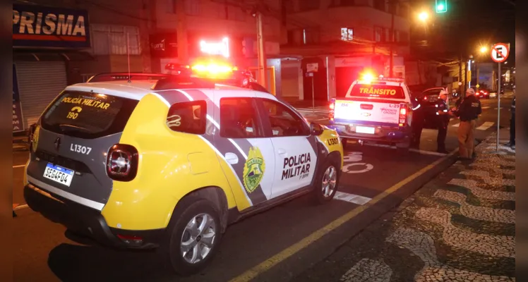 Motociclista fica ferido em acidente no Centro de Ponta Grossa |