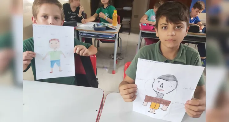 Em sala de aula os alunos realizaram inúmeras atividades, envolvendo desenhos e elaboração de acrósticos.