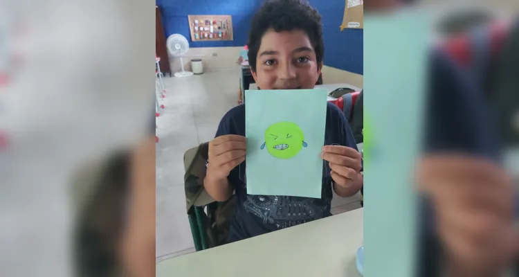 Em sala de aula os alunos realizaram inúmeras atividades, envolvendo desenhos e elaboração de acrósticos.