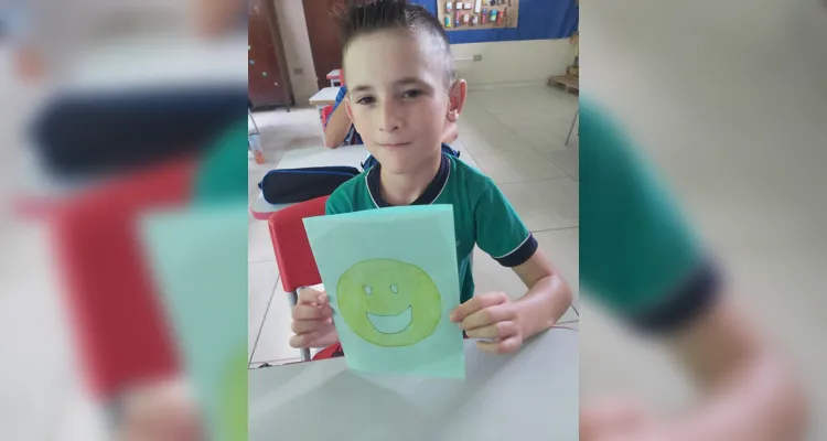 Em sala de aula os alunos realizaram inúmeras atividades, envolvendo desenhos e elaboração de acrósticos.