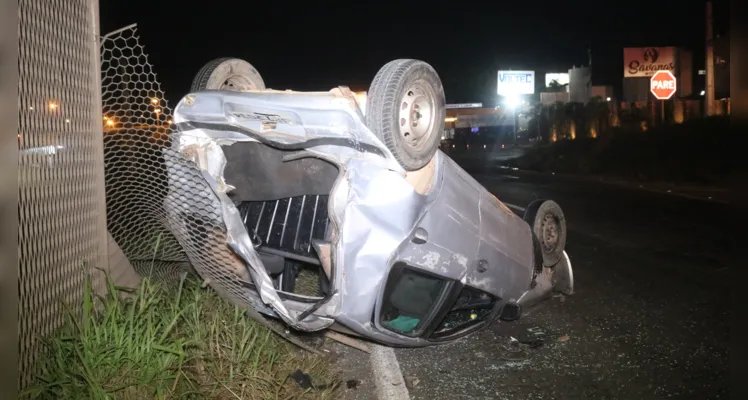 Acidente aconteceu na noite dessa terça-feira (23) 