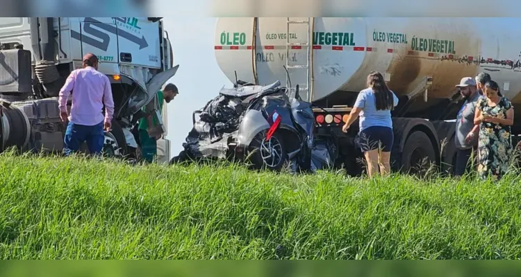 Engavetamento na BR-376 deixa pelo menos um morto no PR