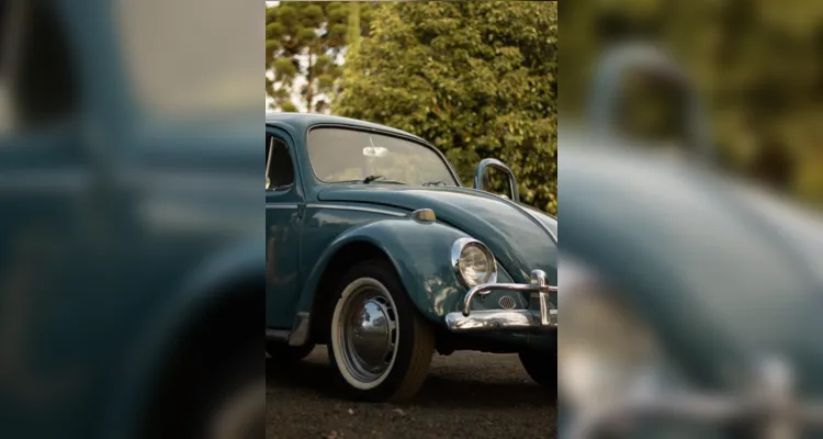 O belo Fusca 68 tem detalhes de época