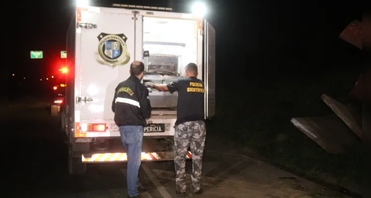 Acidente aconteceu na madrugada desta segunda-feira (08) 