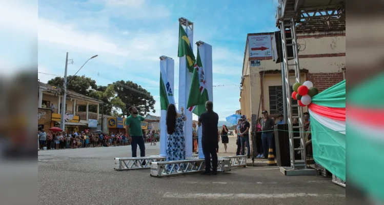 Desfile marca 143º aniversário de Piraí do Sul