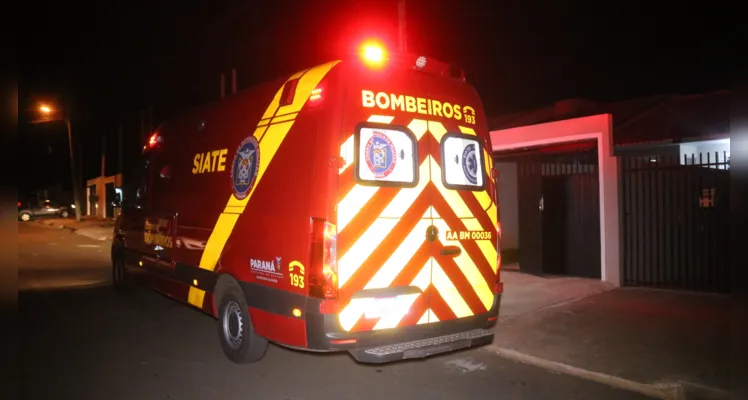 Corpo de Bombeiros foi acionado na noite dessa segunda-feira (22) 