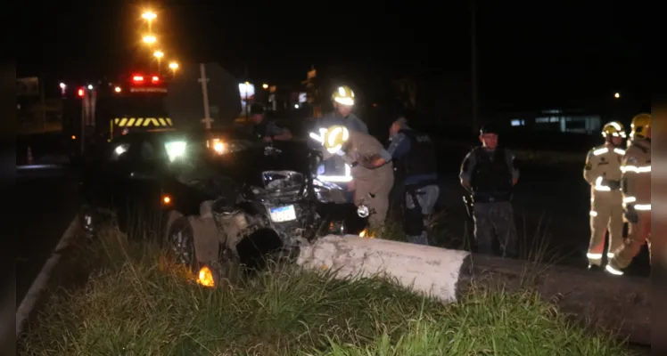 Acidente aconteceu na madrugada deste sábado (06) 