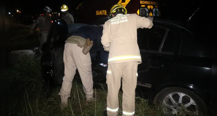 Acidente aconteceu na madrugada deste sábado (06) 