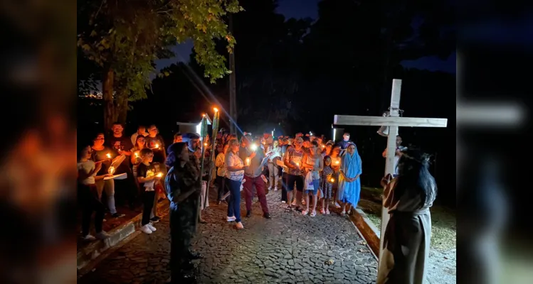 Procissões como a da imagem do Senhor Morto e Nossa Senhora das Dores acontecem a mais de 40 anos.