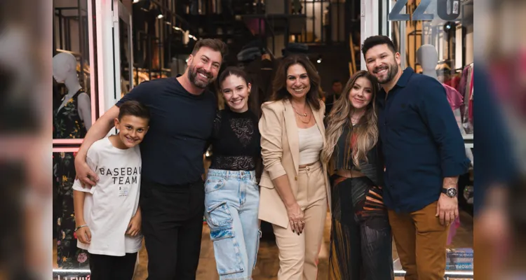 Gabriel Ornat, Fernando Gawronski, Julia Gorte, Patricia Gorte, Alini Rodrigues e Anderson Andrade.