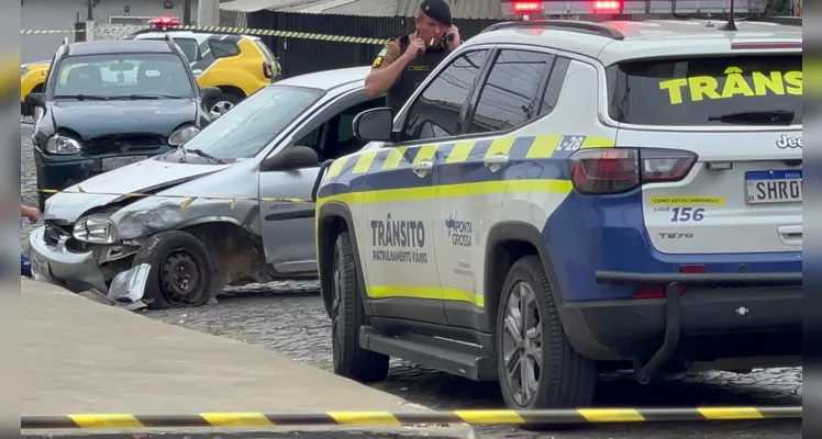 Acidente aconteceu na avenida Lions Club de Ponta Grossa, no bairro Chapada.