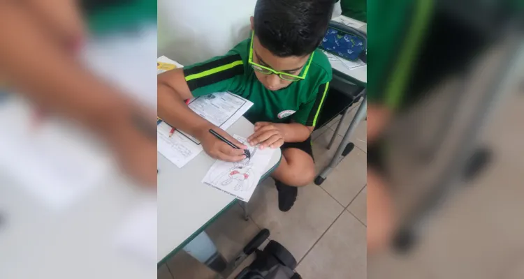 Confira os registros do trabalho com a videoaula e fora da sala de aula.