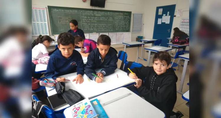 Veja como foi o trabalho em sala de aula.