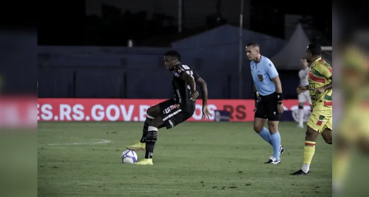 Fantasma soma 8 pontos ganhos, com 2 vitórias, 2 empate e uma derrota.