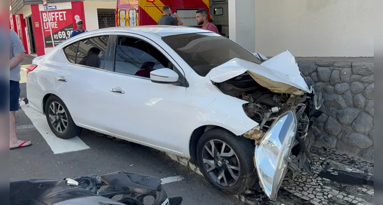 Situação ocorreu em uma das vias mais movimentadas da região Central de Ponta Grossa