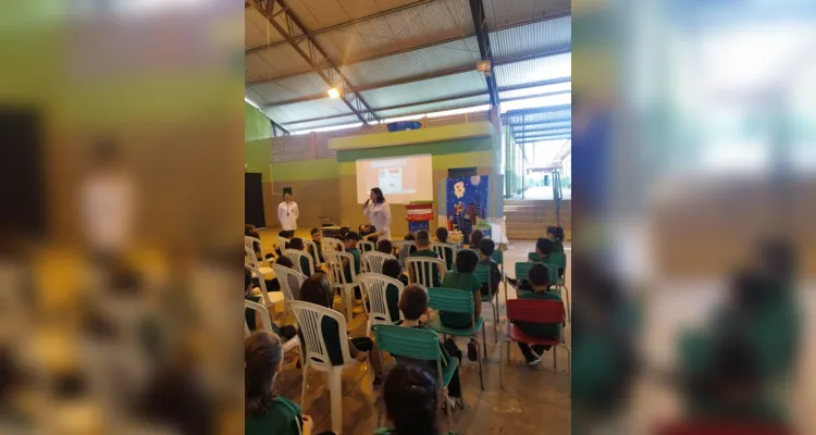 Temática teve vários momentos dentro e fora da sala de aula para contribuir no estudo da saúde bucal.