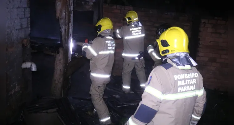 Corpo de Bombeiros foi acionado por volta das 05h desta quarta-feira (26)