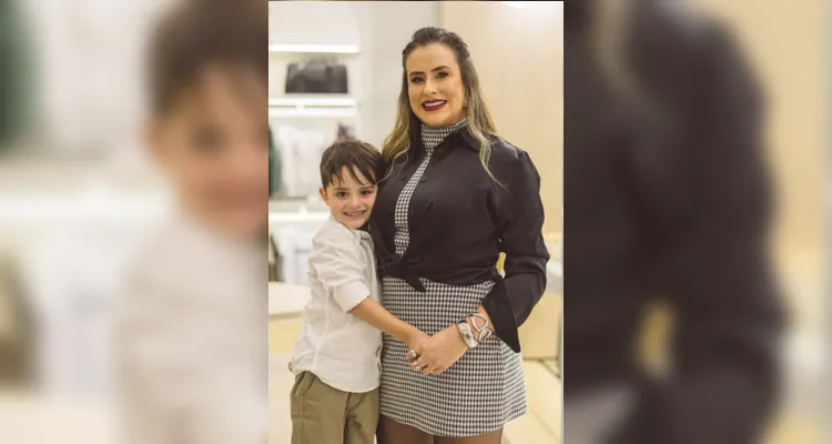 Janile Padilha e seu filho David Padilha Lopes.