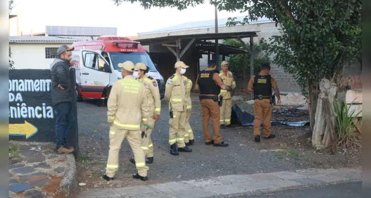 Mulher teve o corpo incendiado na manhã desta sexta-feira (05)