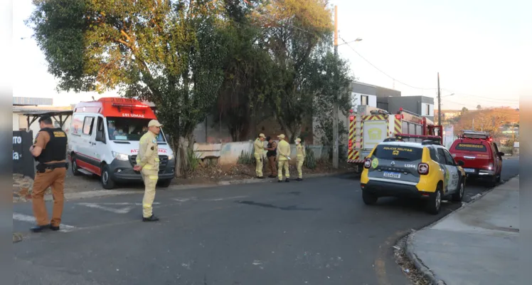 Mulher teve o corpo incendiado na manhã desta sexta-feira (05)