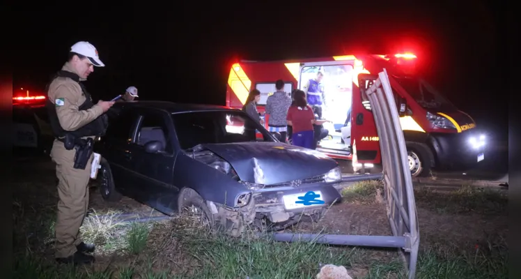 Acidente aconteceu na madrugada desta sexta-feira (16)