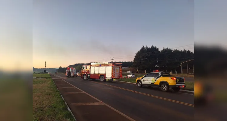 Colisão entre carro e caminhão deixa dois feridos em Guarapuava