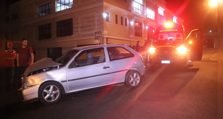 Acidente aconteceu no fim da noite dessa segunda-feira (19)