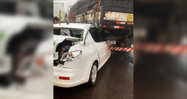 Engavetamento na BR-277 aconteceu na manhã desta quinta-feira (10)