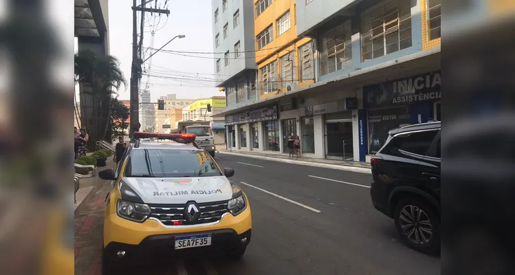 Trio é preso 'arrombando' caixa eletrônico nesta manhã em PG