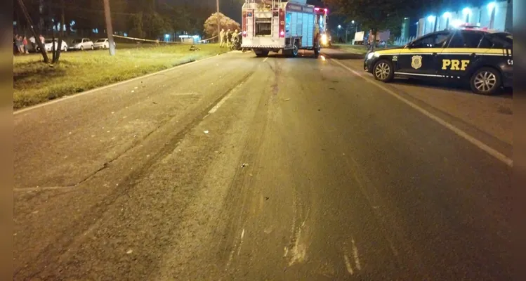 Acidente entre ônibus e carro deixa uma pessoa morta na BR-369