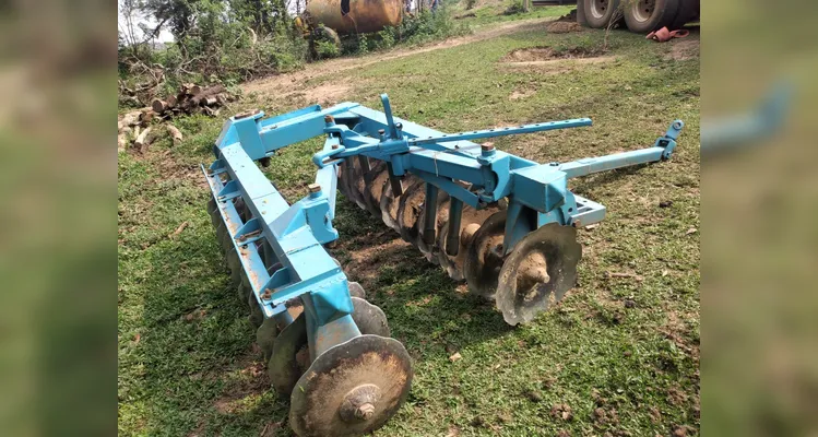 Os objetos foram encontrados em uma propriedade na zona rural do município de Teixeira Soares, nos Campos Gerais