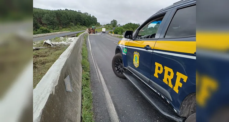 Acidente aconteceu na manhã desta quarta-feira (04)