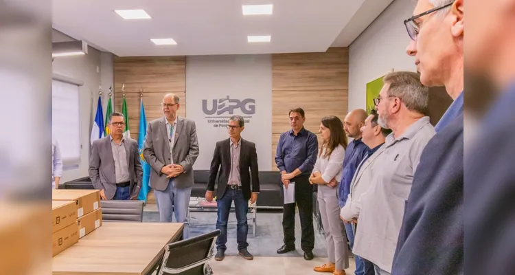 UEPG recebe equipamentos para equipe técnica do Talento Tech