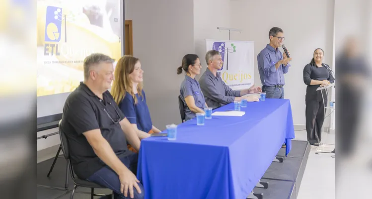 Curso de extensão em fabricação de queijos da UEPG forma nova turma