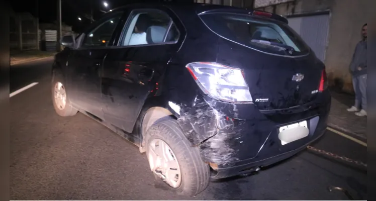 Homem bate carro e o abandona na madrugada em Ponta Grossa