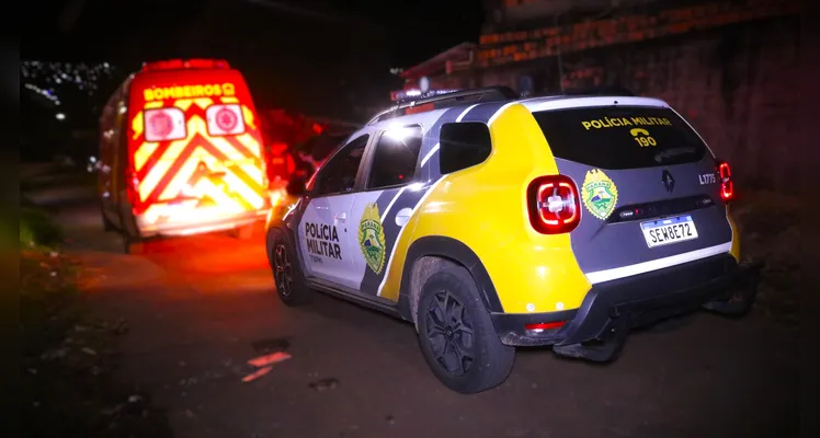 Agentes da Polícia Militar realizaram o Boletim de Ocorrência.