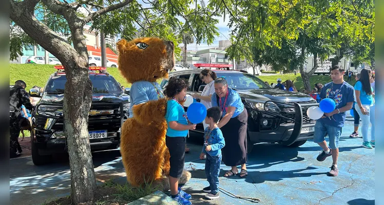 Capivaratípica participou da ação.