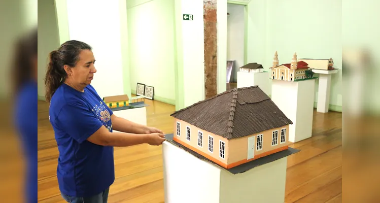 Celebrações do aniversário de Castro começam com vernissage na Casa da Praça