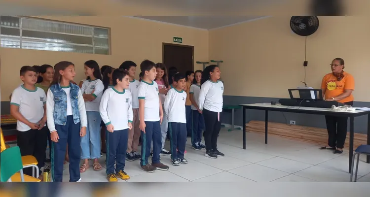 Iniciativa auxilia turma em diversos pontos.