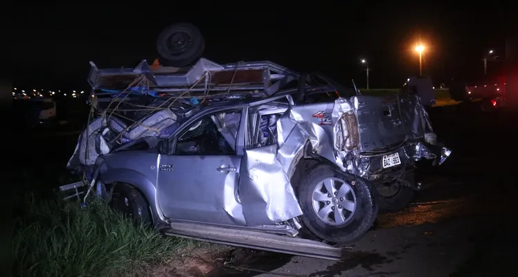 Acidente na BR-376 em Ponta Grossa deixa mulher morta e vários feridos -