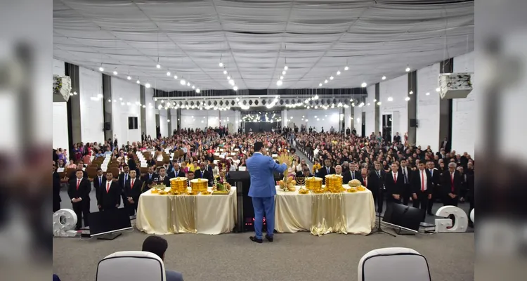 Marco Feliciano ministrando uma célula