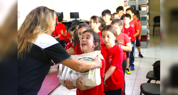 Os alunos do 1º ao 3º ano do ensino fundamental da rede pública de Castro participam do projeto.