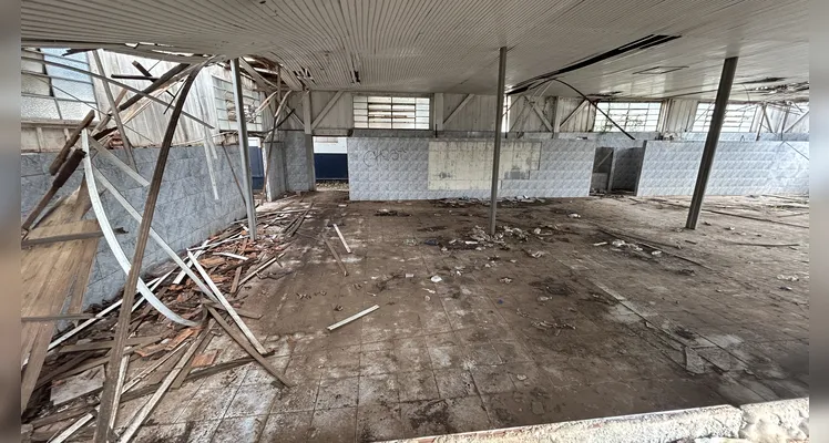 Parte dos entulhos foi removida de algumas construções.