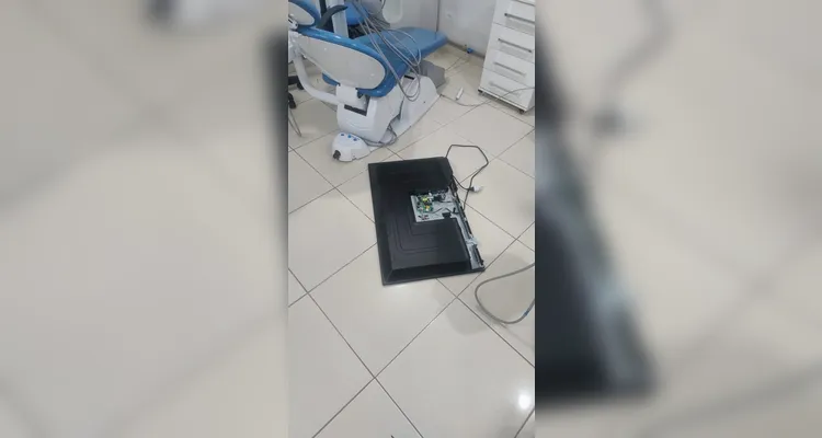 UBS Cantagalo, em Castro, é alvo de atos de vandalismo no domingo