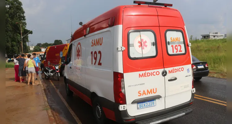 Equipes do Samu e do Siate encaminharam as vítimas a unidades hospitalares.