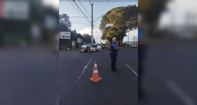 Equipes do Siate, Samu e da Polícia Militar (PM) estiveram no local para atender a ocorrência.