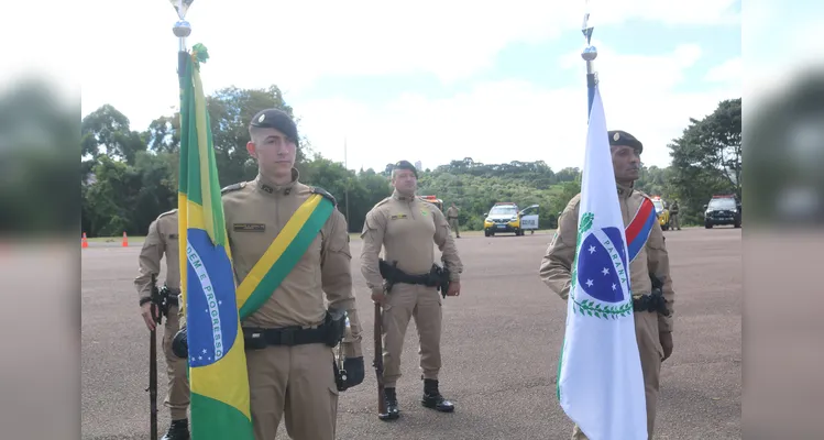 Batalhão realiza passagem de comando e celebra 125 anos; veja fotos