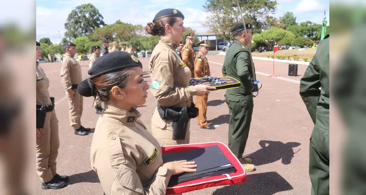 Batalhão realiza passagem de comando e celebra 125 anos; veja fotos